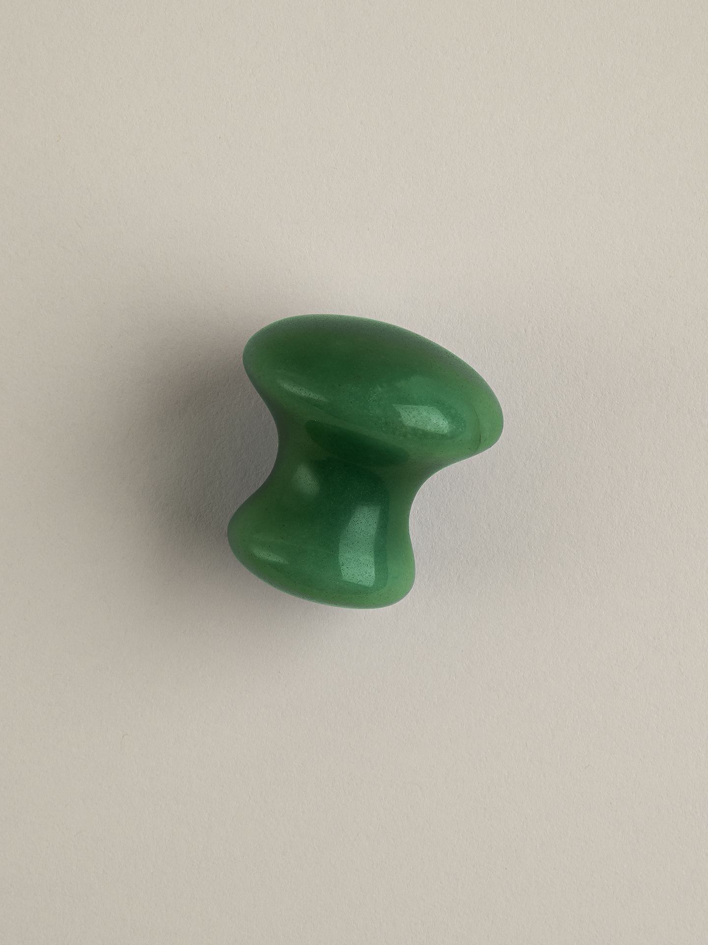 The De-Puffing Jade Eye Massage Tool