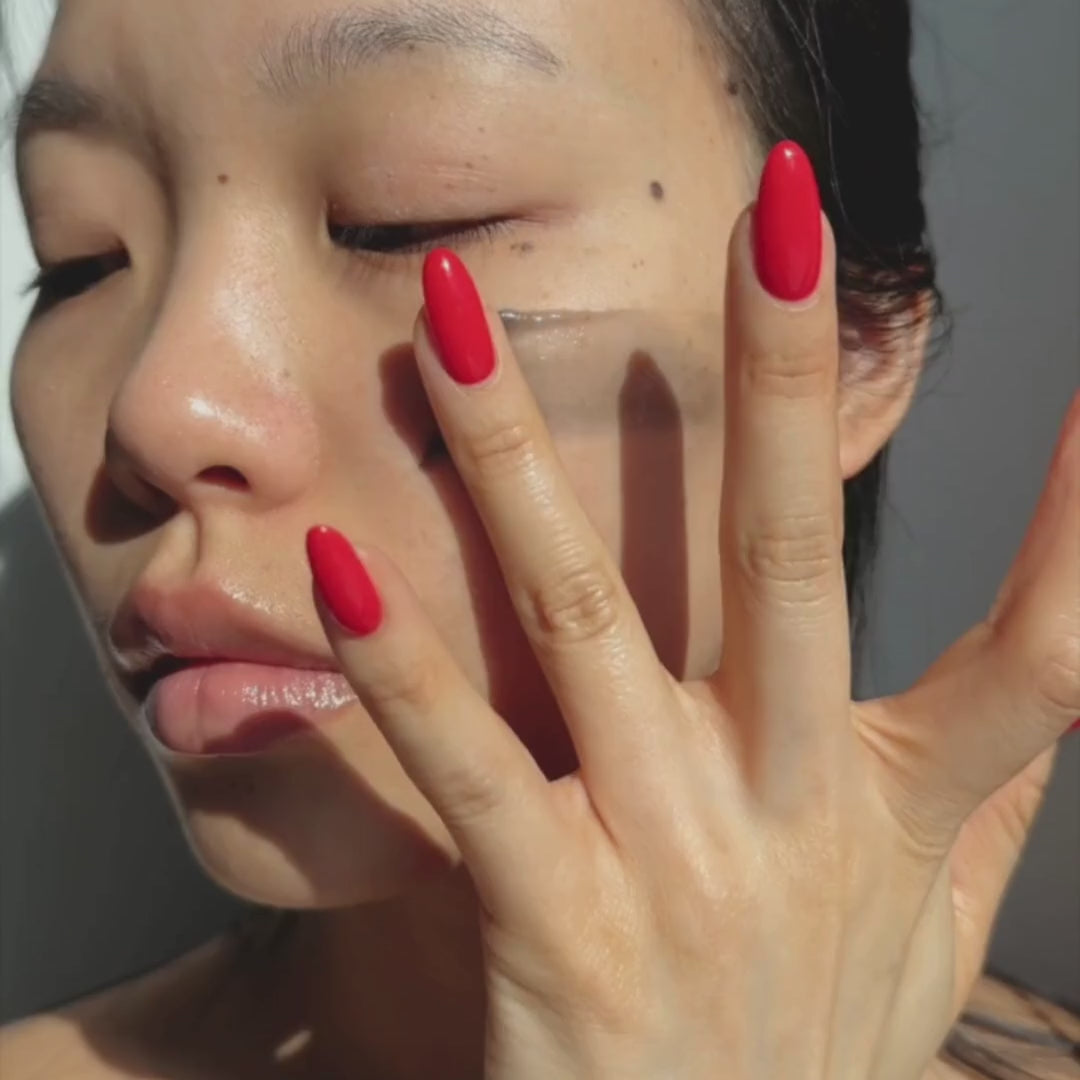 Load video: THE PORE REFINER: Mount Lai Stainless Steel Gua Sha Cleansing Ritual