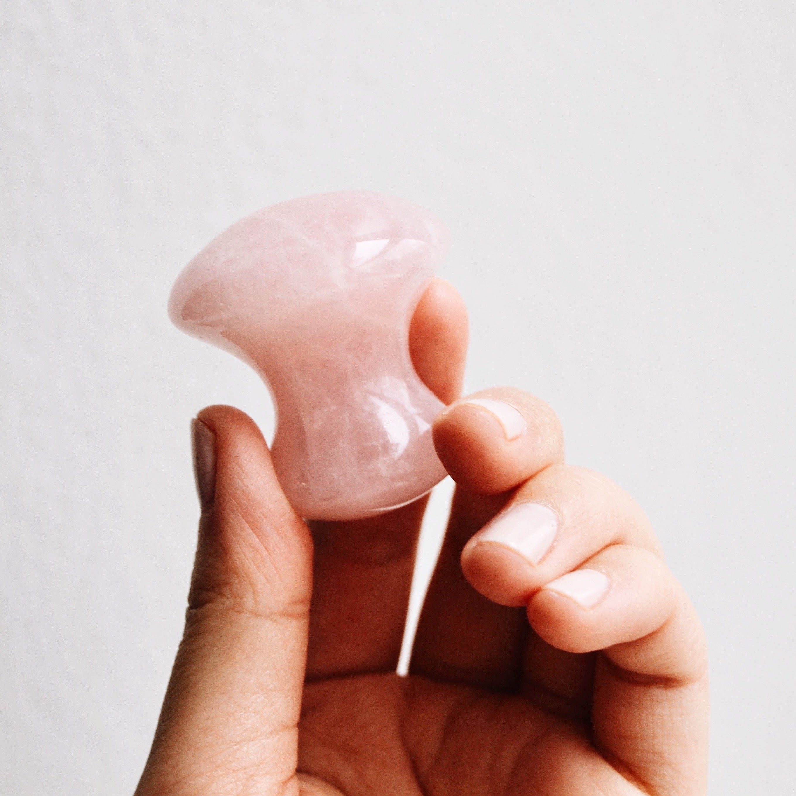 The De-Puffing Rose Quartz Eye Massage Tool