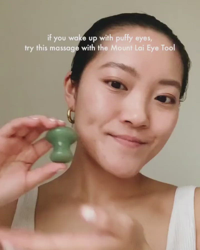 Load video: The De-Puffing Jade Eye Massage Tool